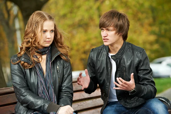 10 Facts About Abusive Relationships (7 Important Headings)